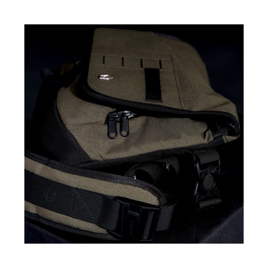 Consul Side Messenger Bag Pentagon