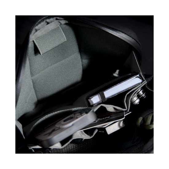 Consul Horizontal Sling Pouch Pentagon