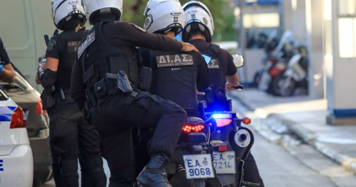 Χτύπημα σε σπίτια σε Αγρίνιο και Αιτωλικό: Ταυτοποιήθηκαν τρεις για κλοπές κοσμημάτων άνω των 5.000 ευρώ