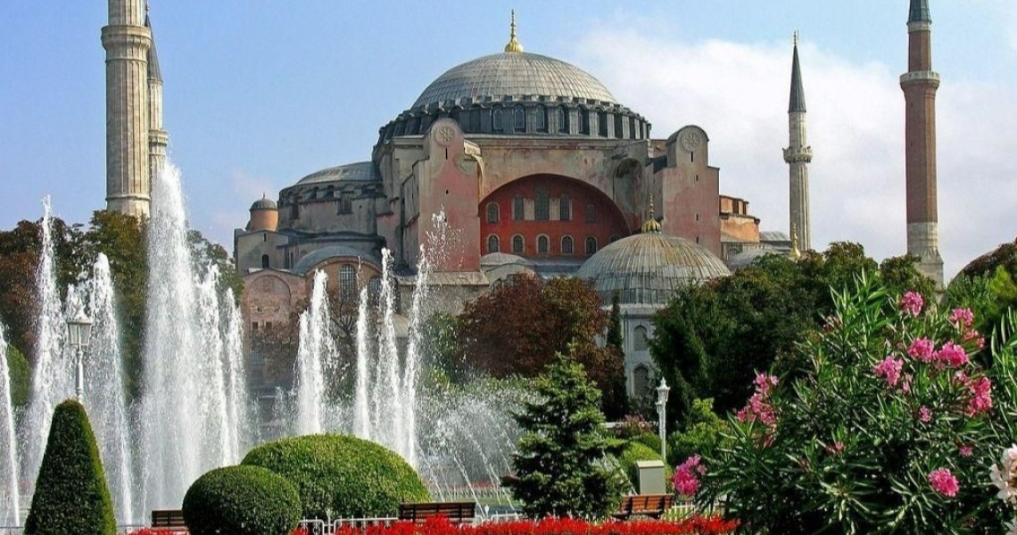 Η Κωνσταντινούπολη γιόρτασε την  25η Μαρτίου!