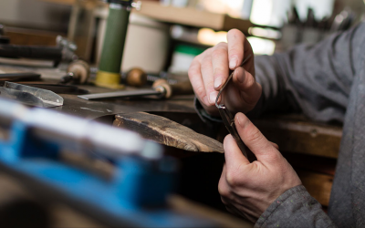 Οι «Νέοι Πλούσιοι» του Μέλλοντος: Γιατί οι Χειρώνακτες θα Κυριαρχήσουν στην Εποχή της AI