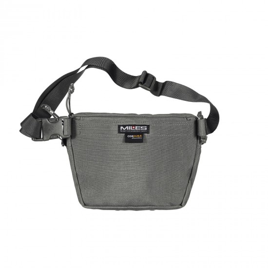 Amina Dangler Pouch Pentagon